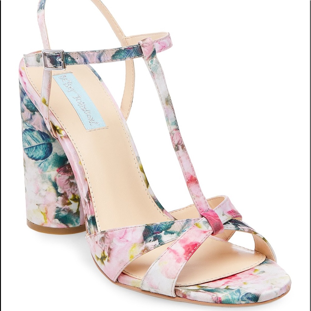 {Betsey Johnson} Luisa Floral Block Heels